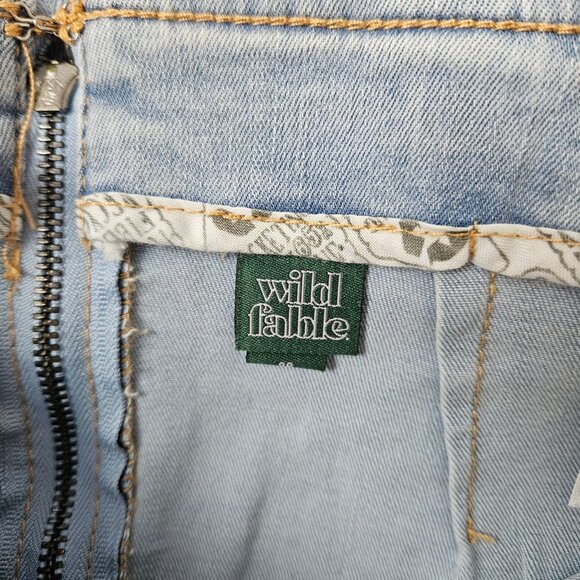 Womens Juniors Wild Fable Light Wash Denim Mini Skirt Front Slit Size 00 Casual - Picture 8 of 11